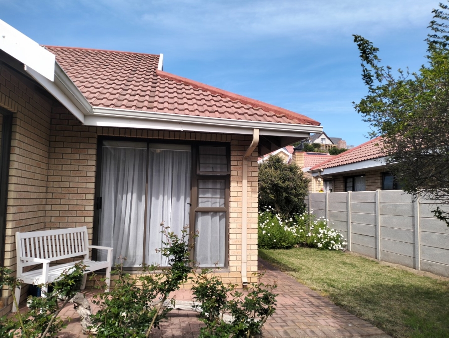 3 Bedroom Property for Sale in Hersham Western Cape
